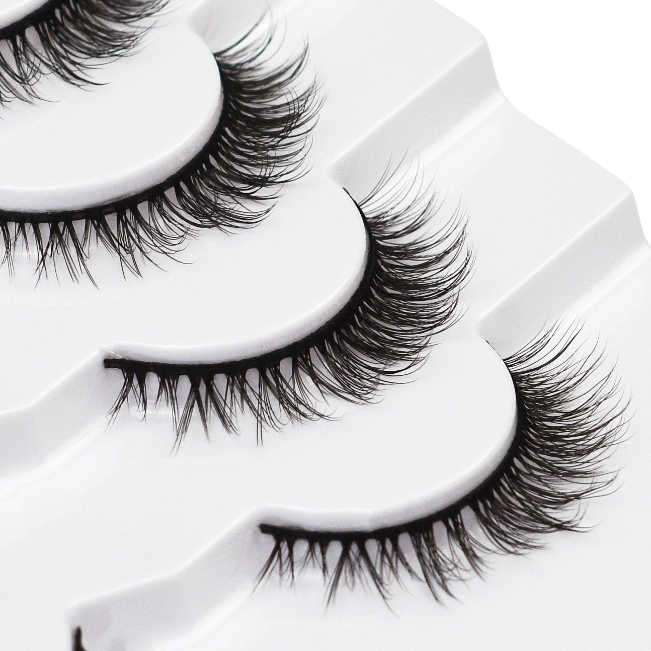 AL001- Extra Short - Fluffy 5D - 1.1cm Length - Cat Eye