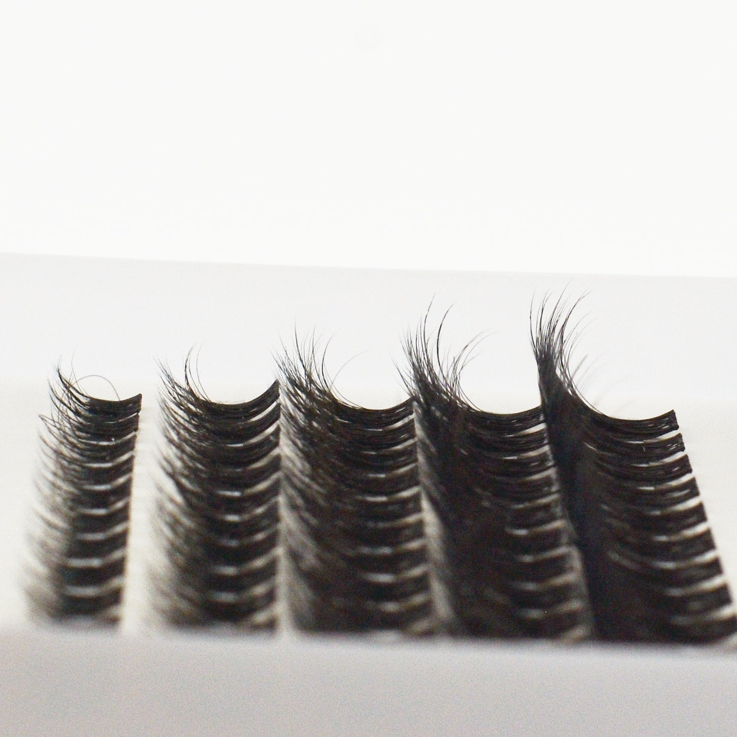 Cluster Lashes - Wispy Natural D Curl - 10-14mm Individual Eyelashes