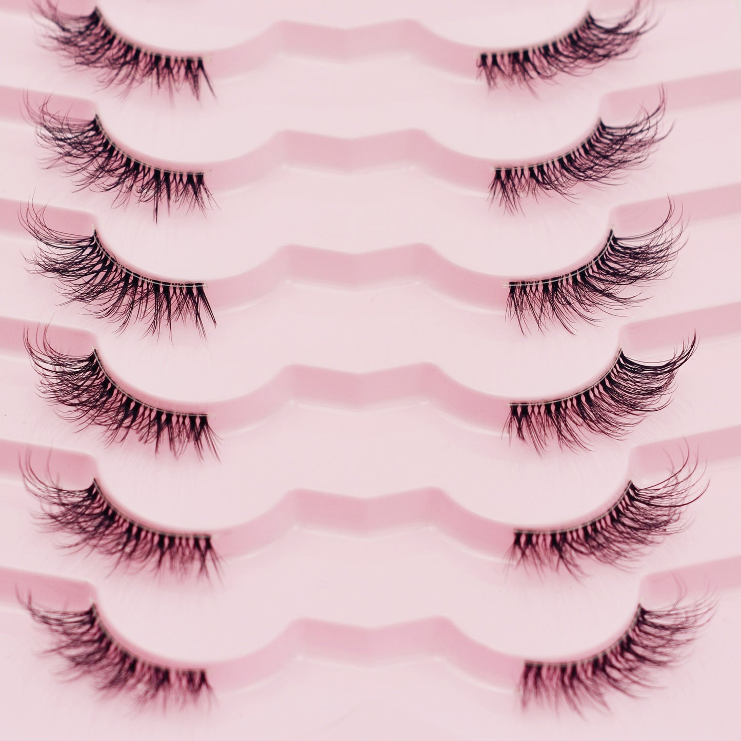 Half Lashes - 318D - Wispy - 1.3cm