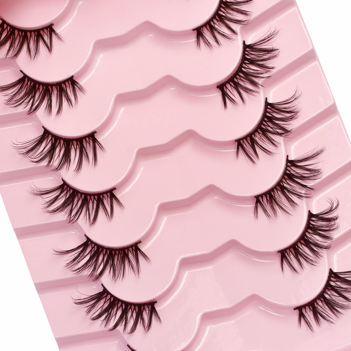 Half Lashes - B15 - Wispy - 1.4cm