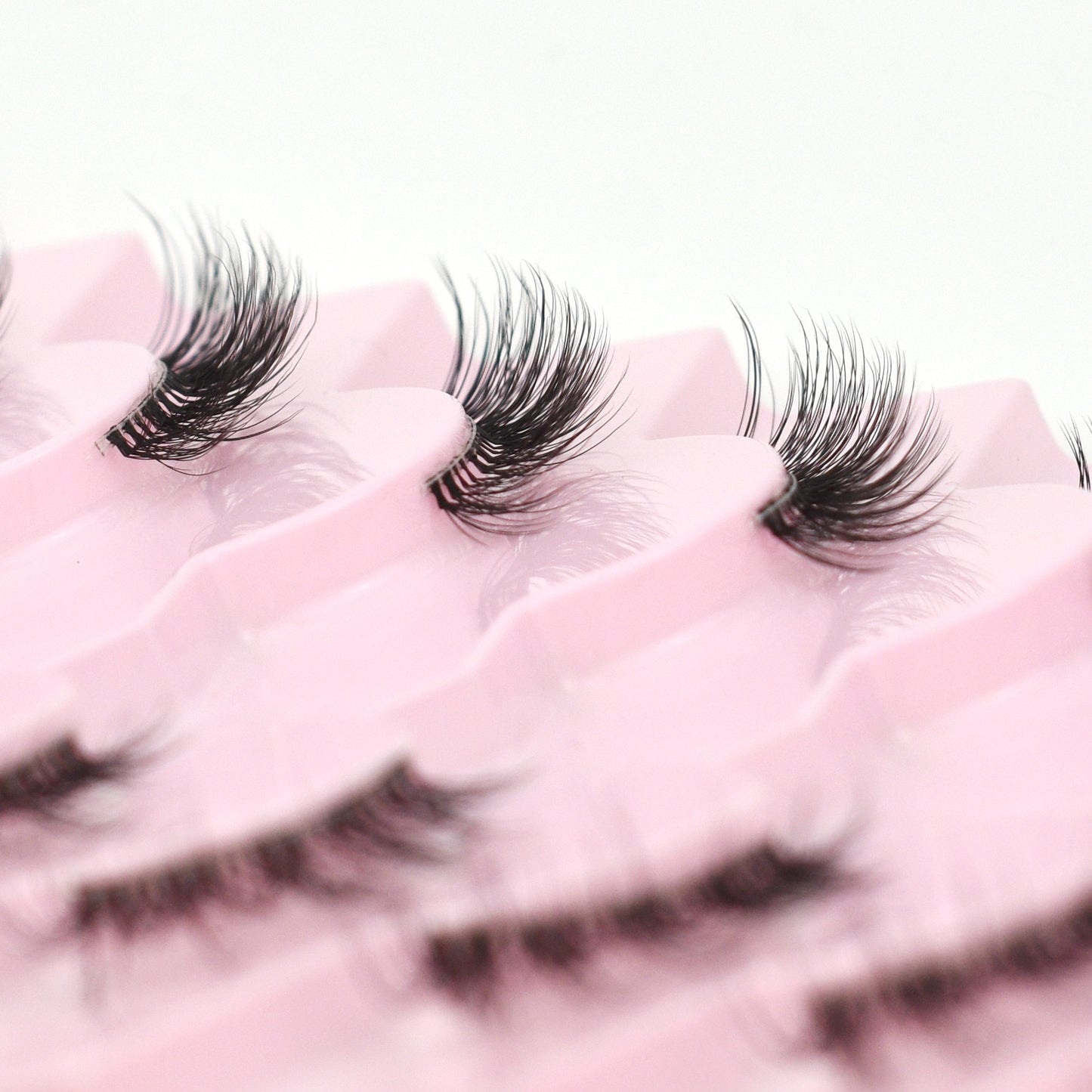 Half Lashes - 318D - Wispy - 1.3cm