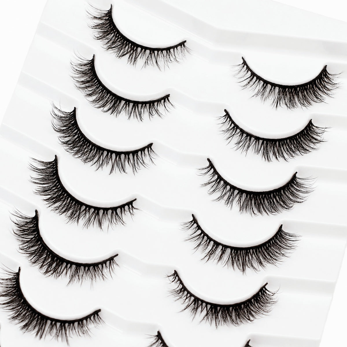 AL001- Extra Short - Fluffy 5D - 1.1cm Length - Cat Eye